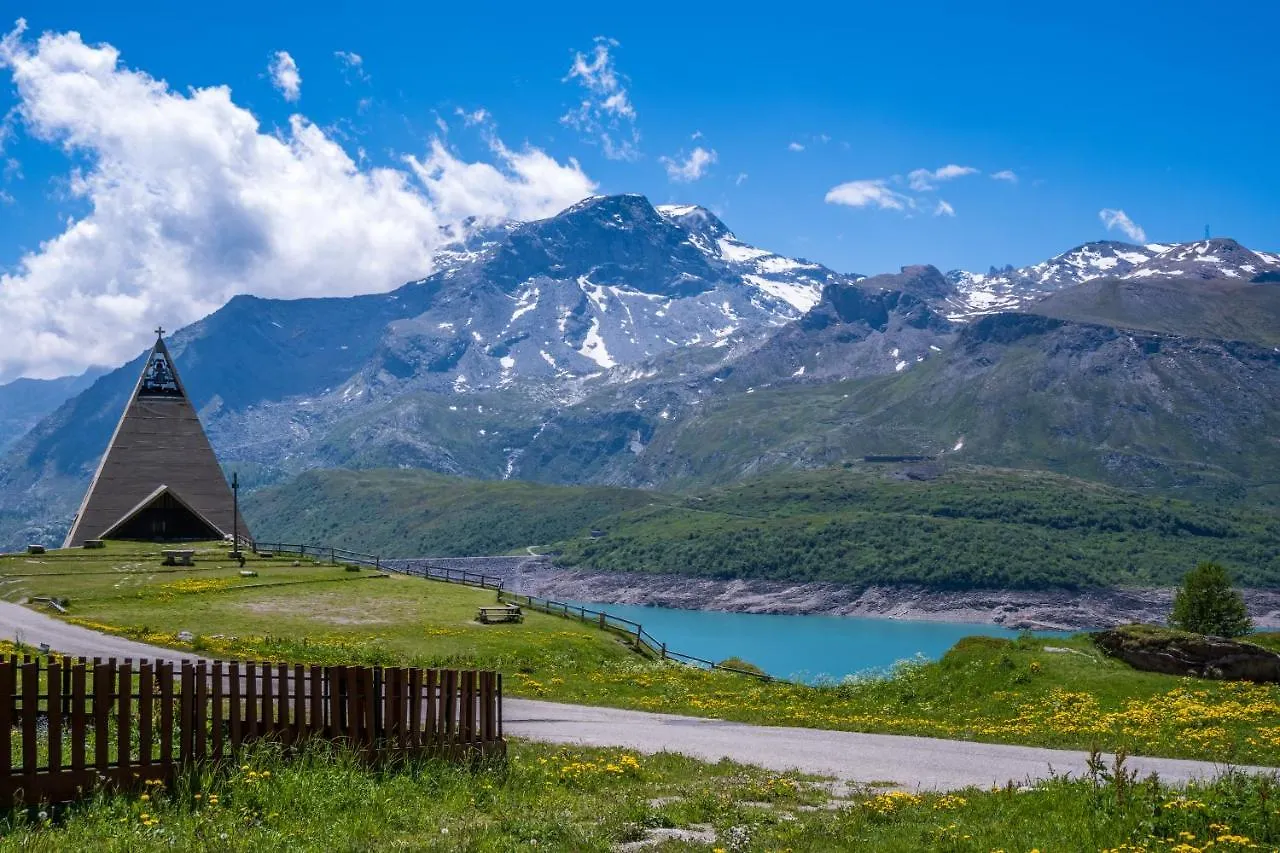 Hotel Les Roches Blanches à Lanslebourg-Mont-Cenis France